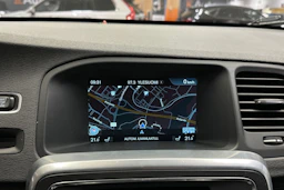 valkoinen Volvo V60 Cross Country 2017 kuva 13.