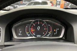 valkoinen Volvo V60 Cross Country 2017 kuva 19.
