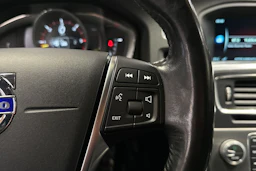 valkoinen Volvo V60 Cross Country 2017 kuva 22.