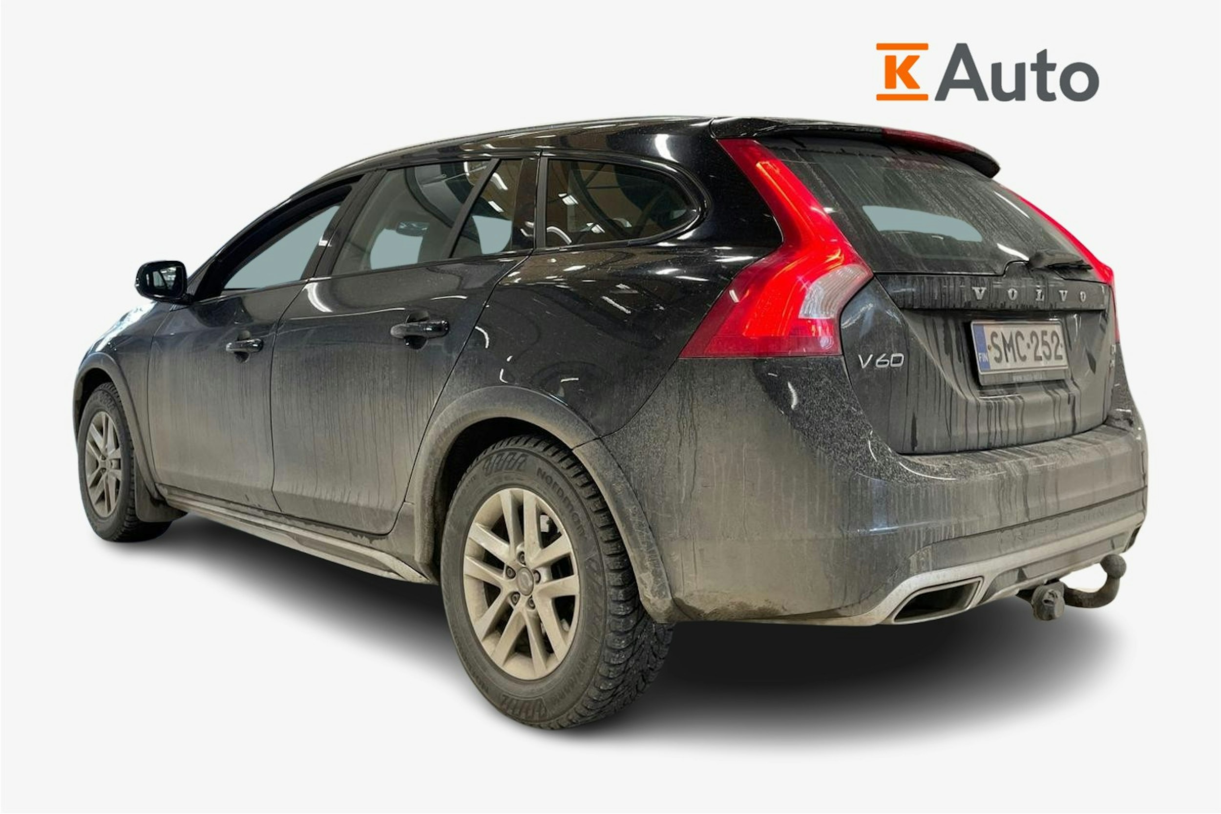 musta Volvo V60 Cross Country 2017 kuva 2.