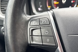 musta Volvo V60 Cross Country 2018 kuva 15.