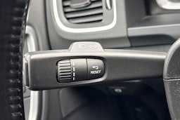 musta Volvo V60 Cross Country 2018 kuva 17.