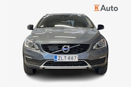 Sininen Volvo V60 Cross Country 2018 kuva 5.