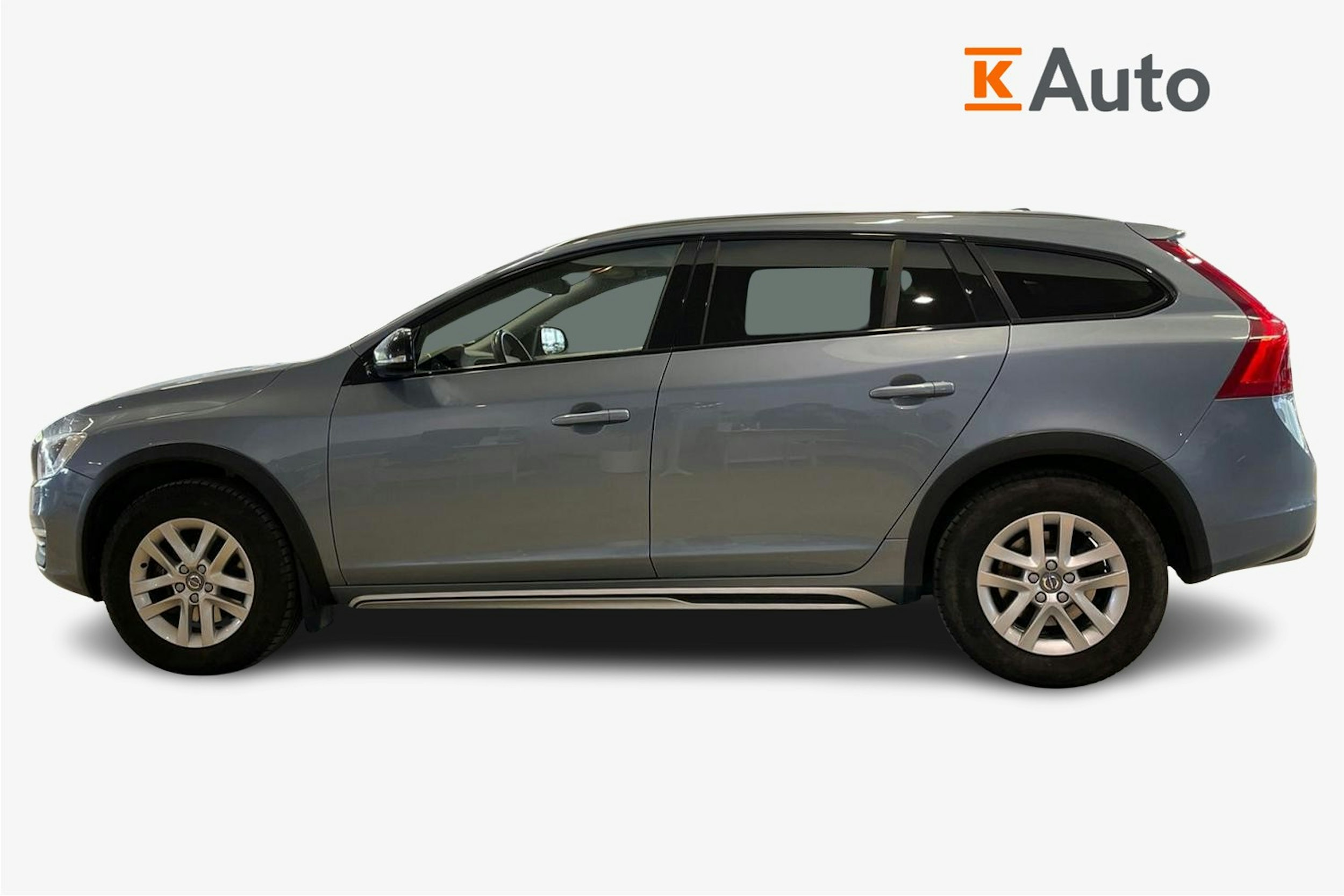 Sininen Volvo V60 Cross Country 2018 kuva 6.