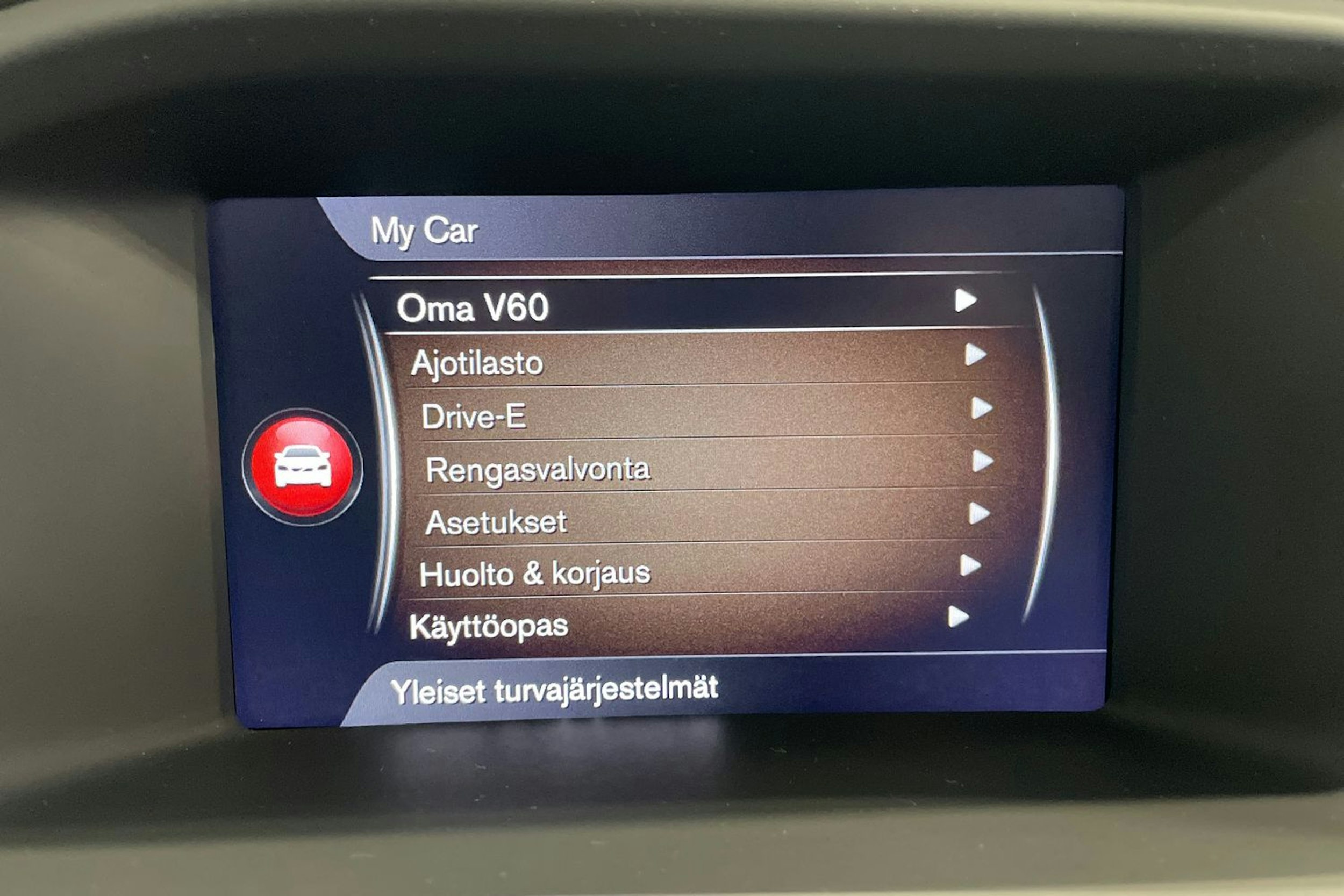 Sininen Volvo V60 Cross Country 2018 kuva 14.