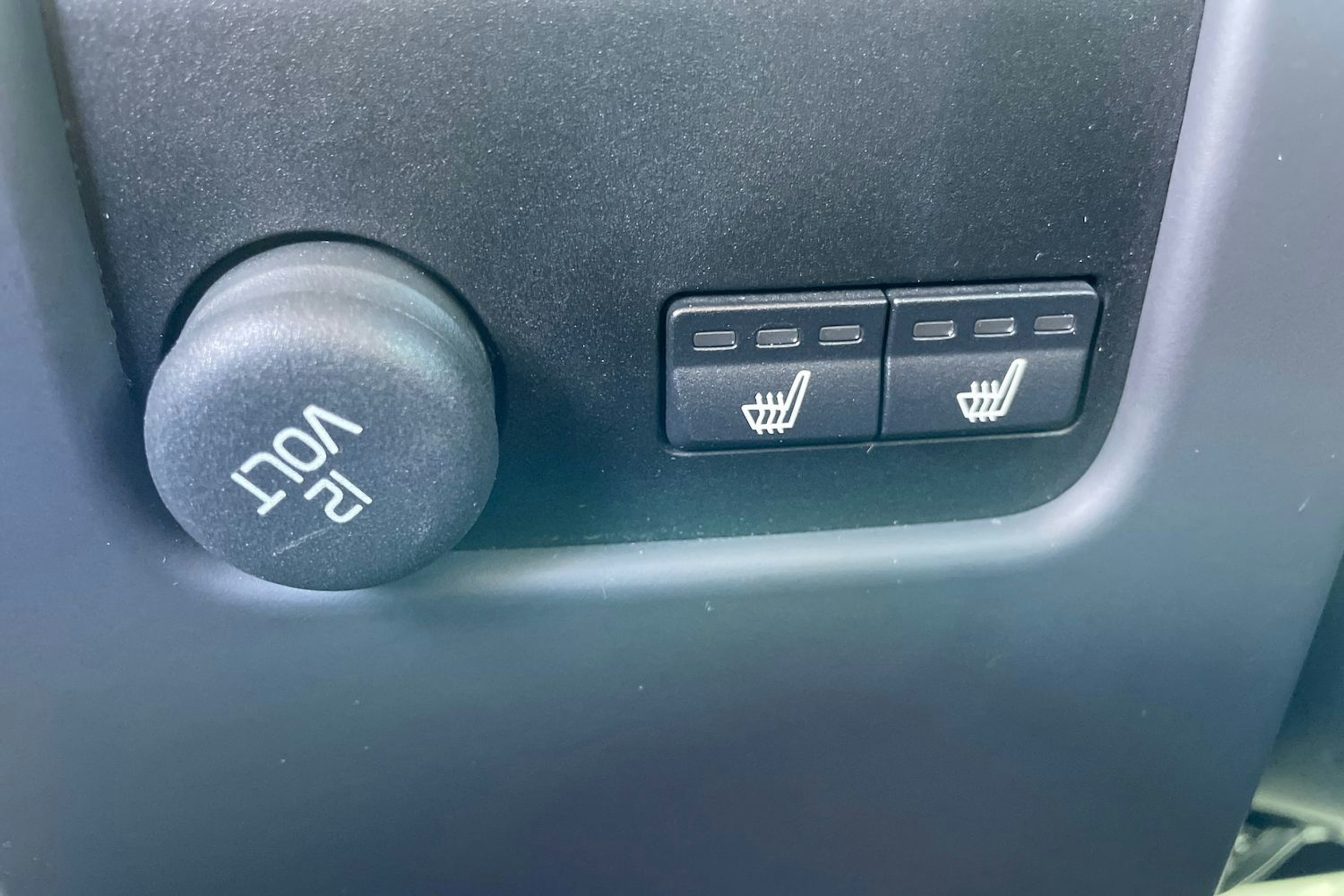 Sininen Volvo V60 Cross Country 2018 kuva 19.