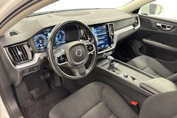 valkoinen Volvo V60 Cross Country 2019 kuva 6.