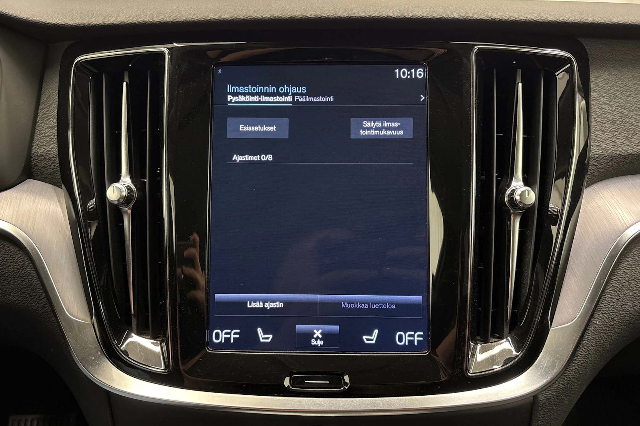 valkoinen Volvo V60 Cross Country 2019 kuva 19.