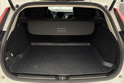valkoinen Volvo V60 Cross Country 2019 kuva 23.