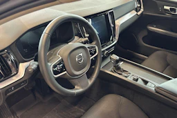 harmaa Volvo V60 Cross Country 2019 kuva 6.