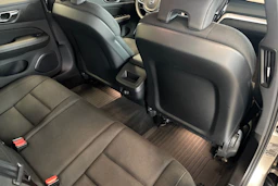 harmaa Volvo V60 Cross Country 2019 kuva 36.