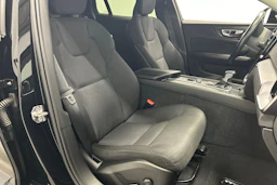 musta Volvo V60 Cross Country 2019 kuva 11.