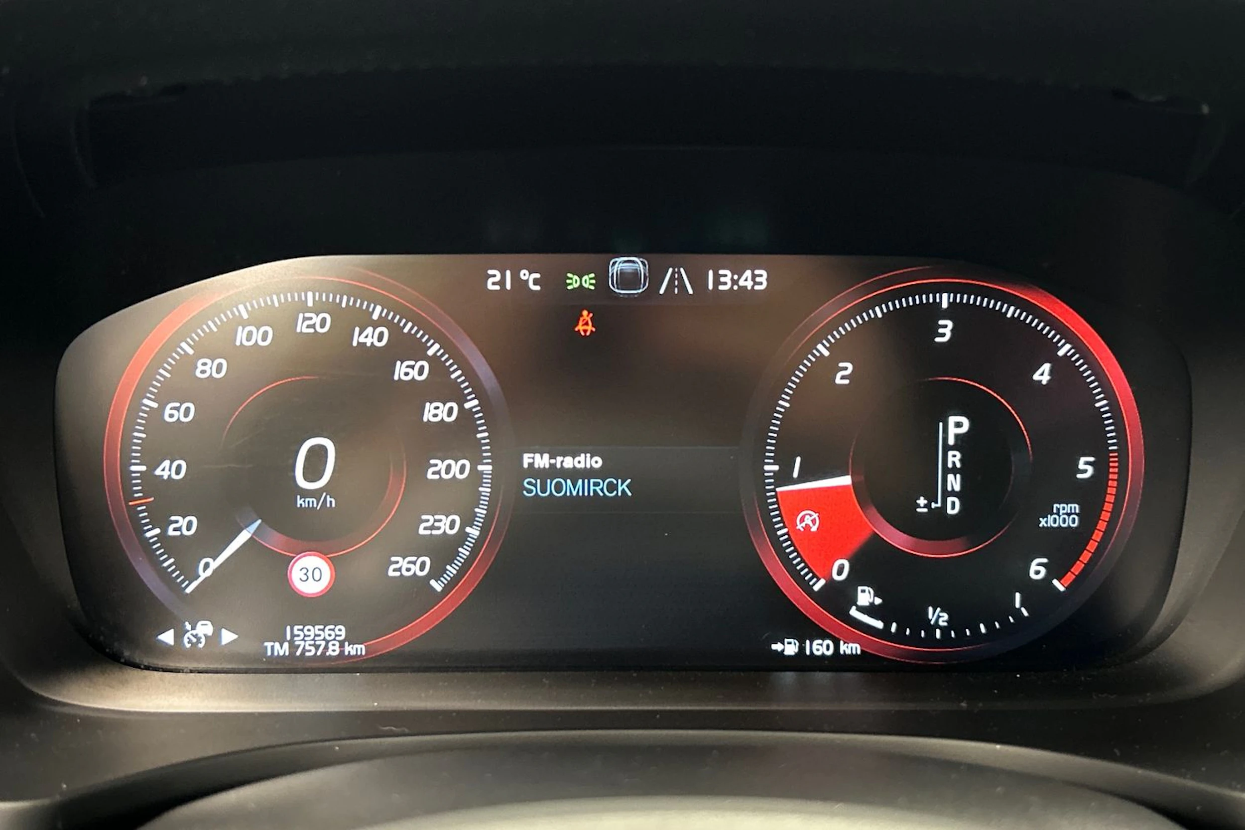 musta Volvo V60 Cross Country 2019 kuva 14.