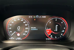 musta Volvo V60 Cross Country 2019 kuva 14.
