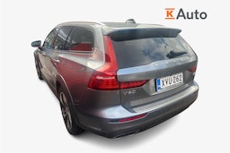 Harmaa Volvo V60 Cross Country 2019 kuva 2.