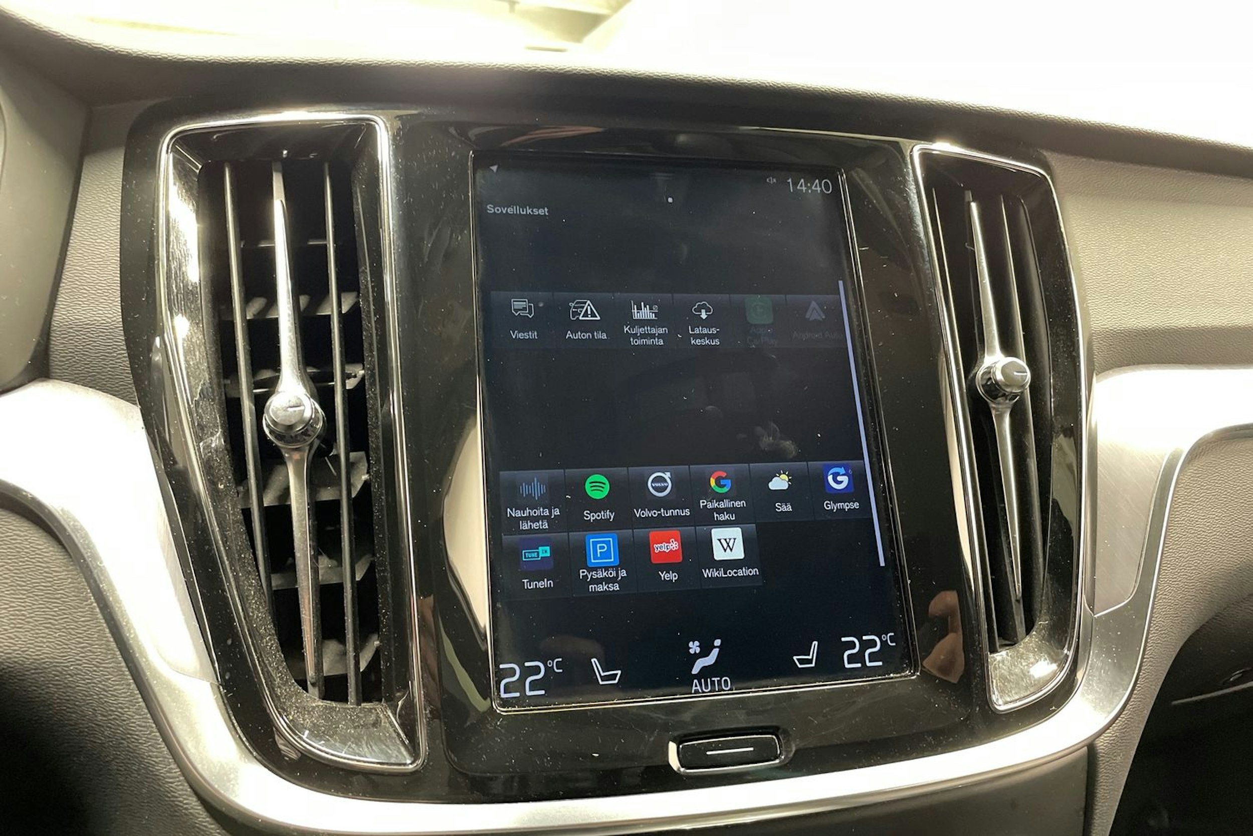Harmaa Volvo V60 Cross Country 2019 kuva 21.