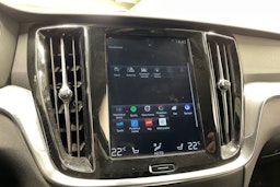 Harmaa Volvo V60 Cross Country 2019 kuva 21.