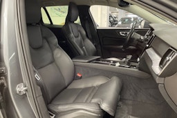 Harmaa Volvo V60 Cross Country 2019 kuva 30.