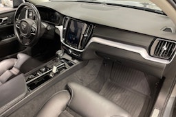 Harmaa Volvo V60 Cross Country 2019 kuva 31.