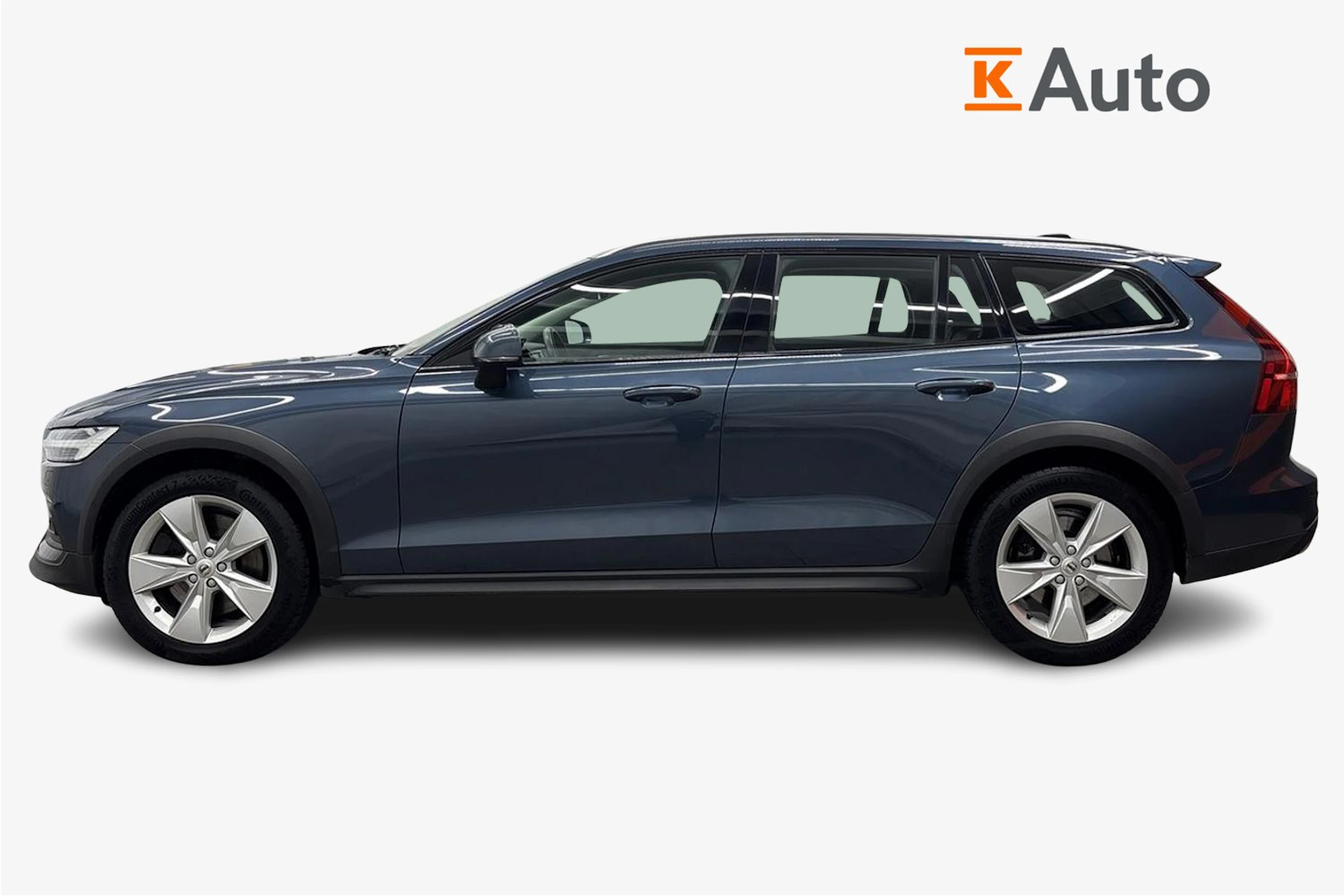 met. sininen Volvo V60 Cross Country 2020 kuva 5.