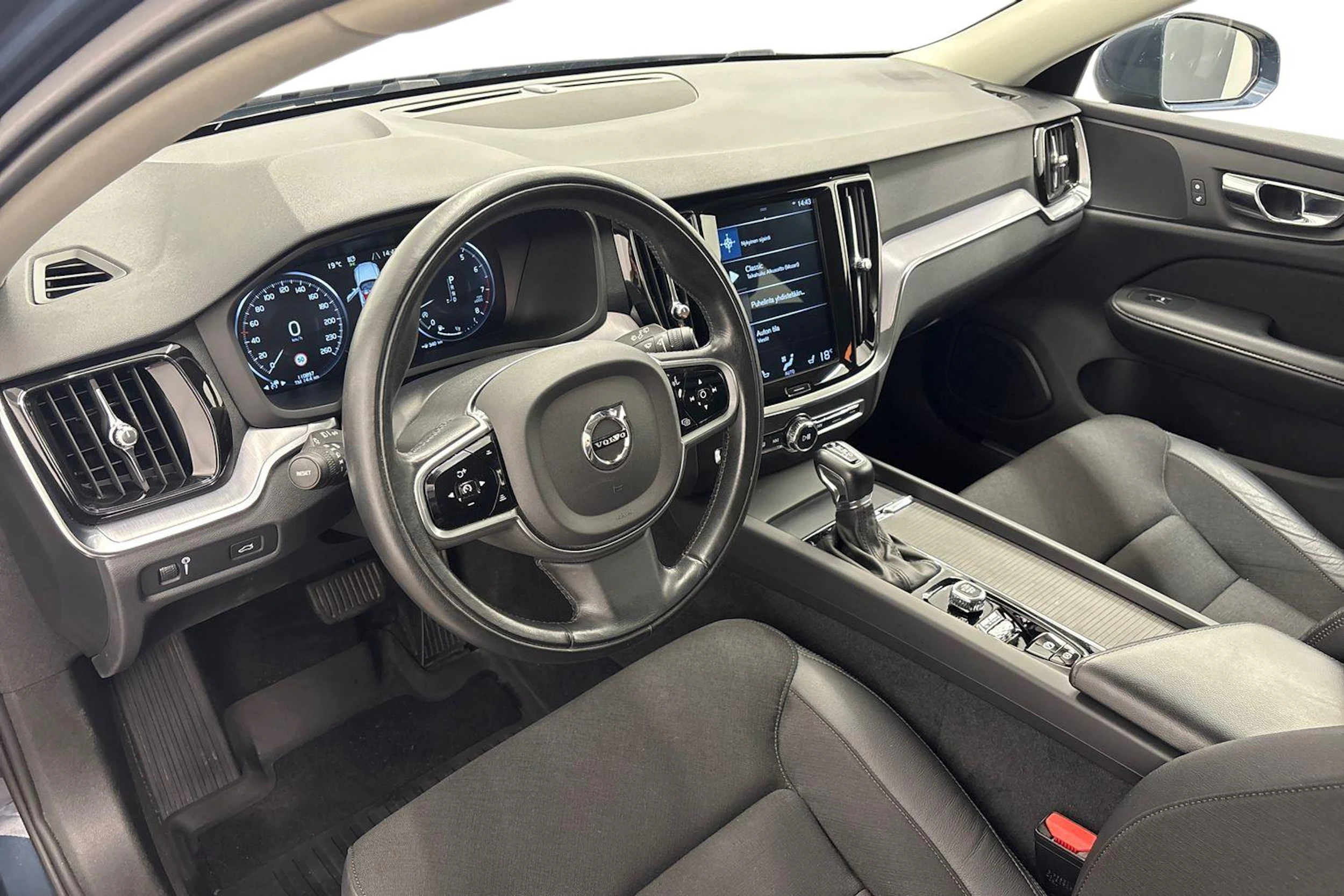 met. sininen Volvo V60 Cross Country 2020 kuva 6.