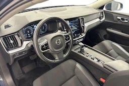 met. sininen Volvo V60 Cross Country 2020 kuva 6.