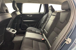 met. sininen Volvo V60 Cross Country 2020 kuva 8.