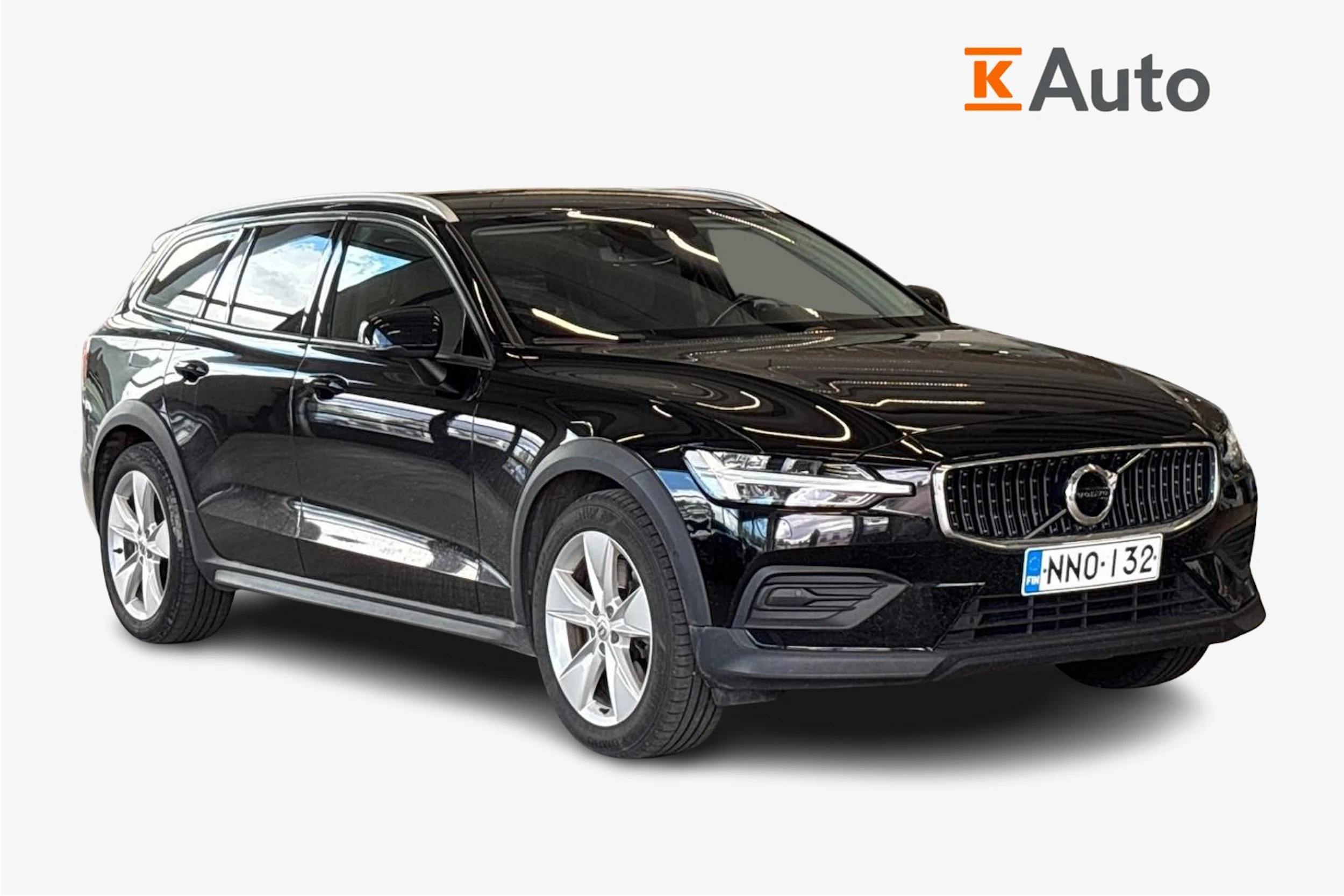 musta Volvo V60 Cross Country 2020 kuva 1.