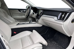 musta Volvo V60 Cross Country 2020 kuva 3.