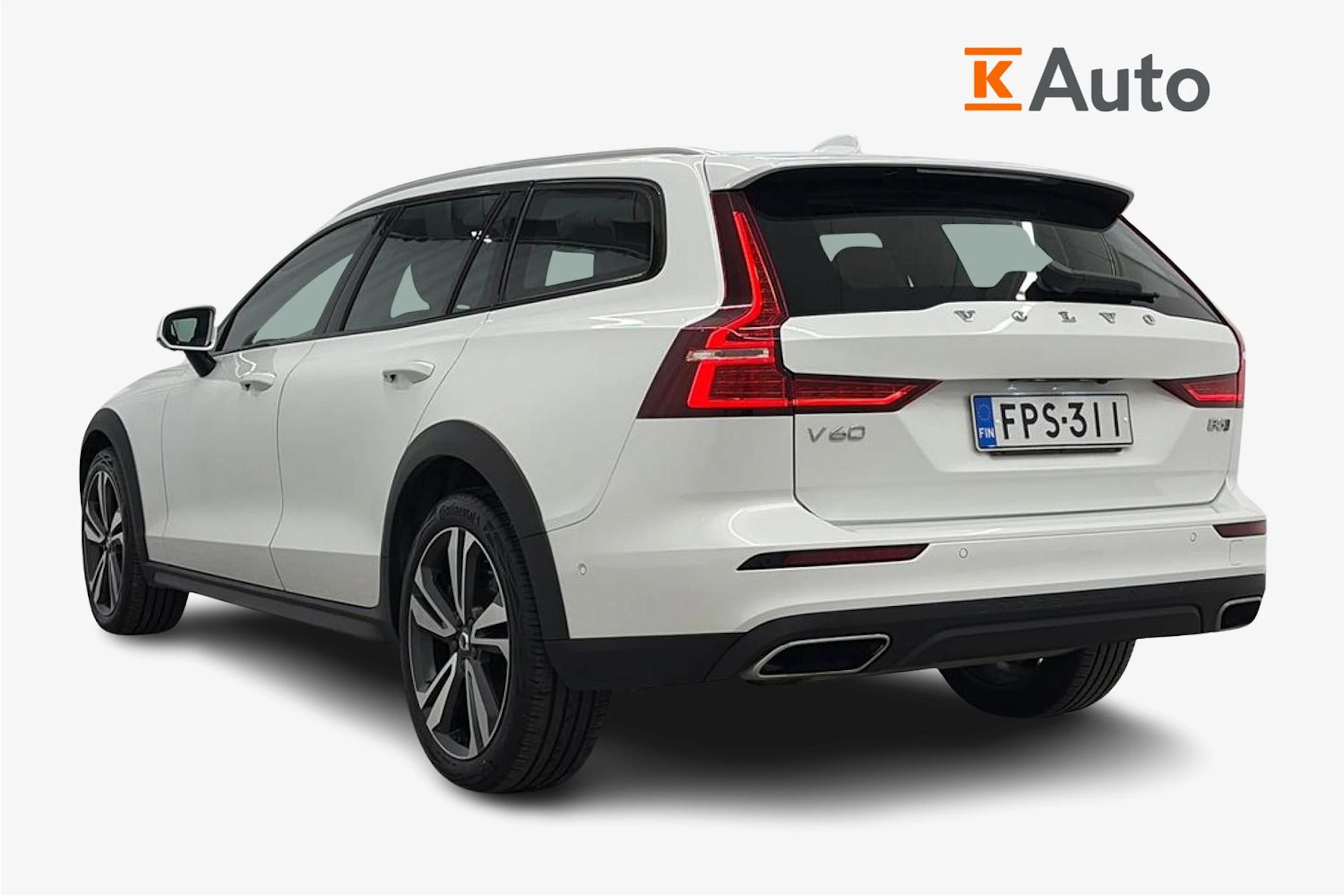 valkoinen Volvo V60 Cross Country 2021 kuva 2.