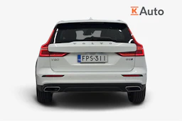 valkoinen Volvo V60 Cross Country 2021 kuva 3.