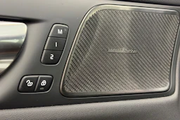 valkoinen Volvo V60 Cross Country 2021 kuva 15.