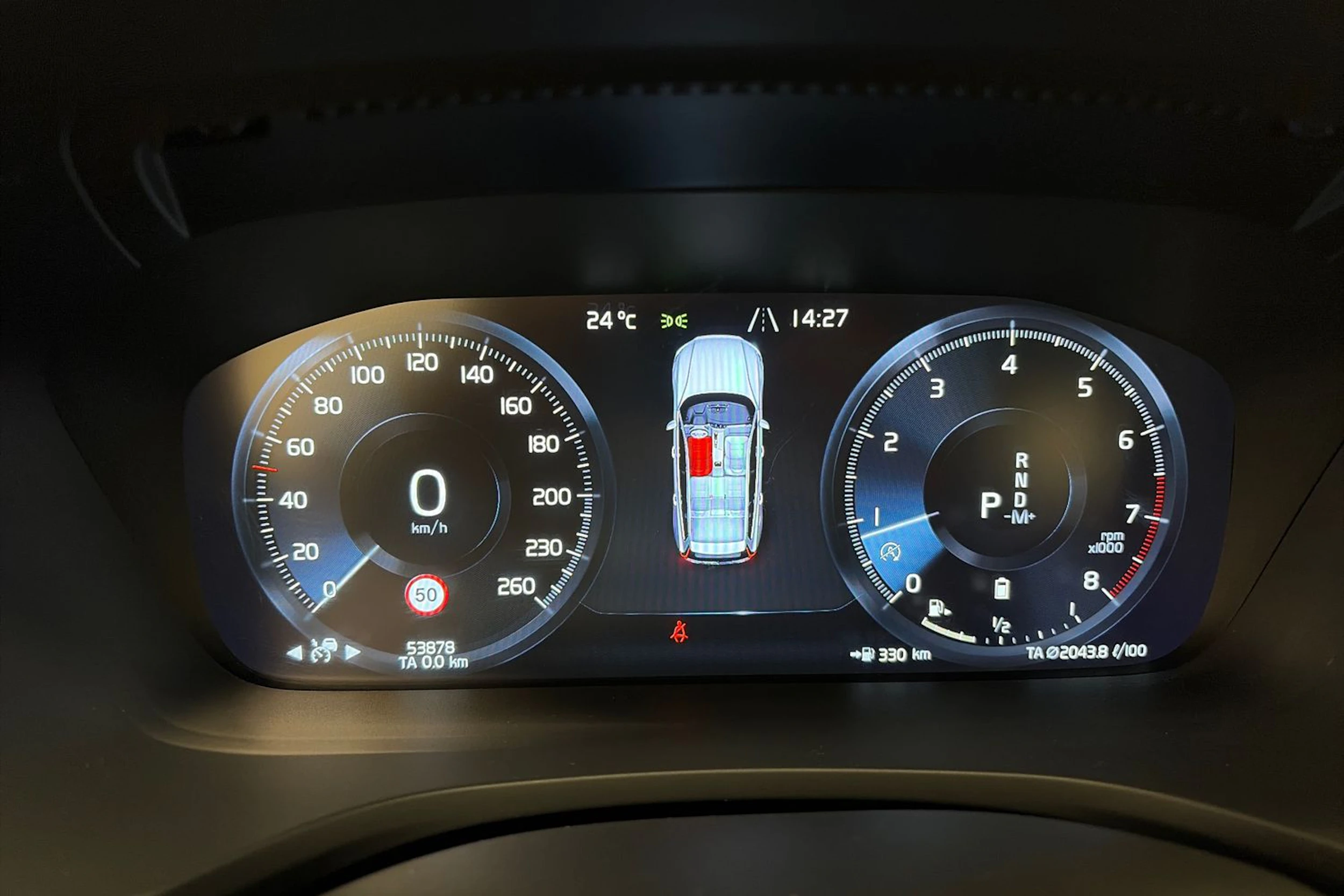 valkoinen Volvo V60 Cross Country 2021 kuva 19.