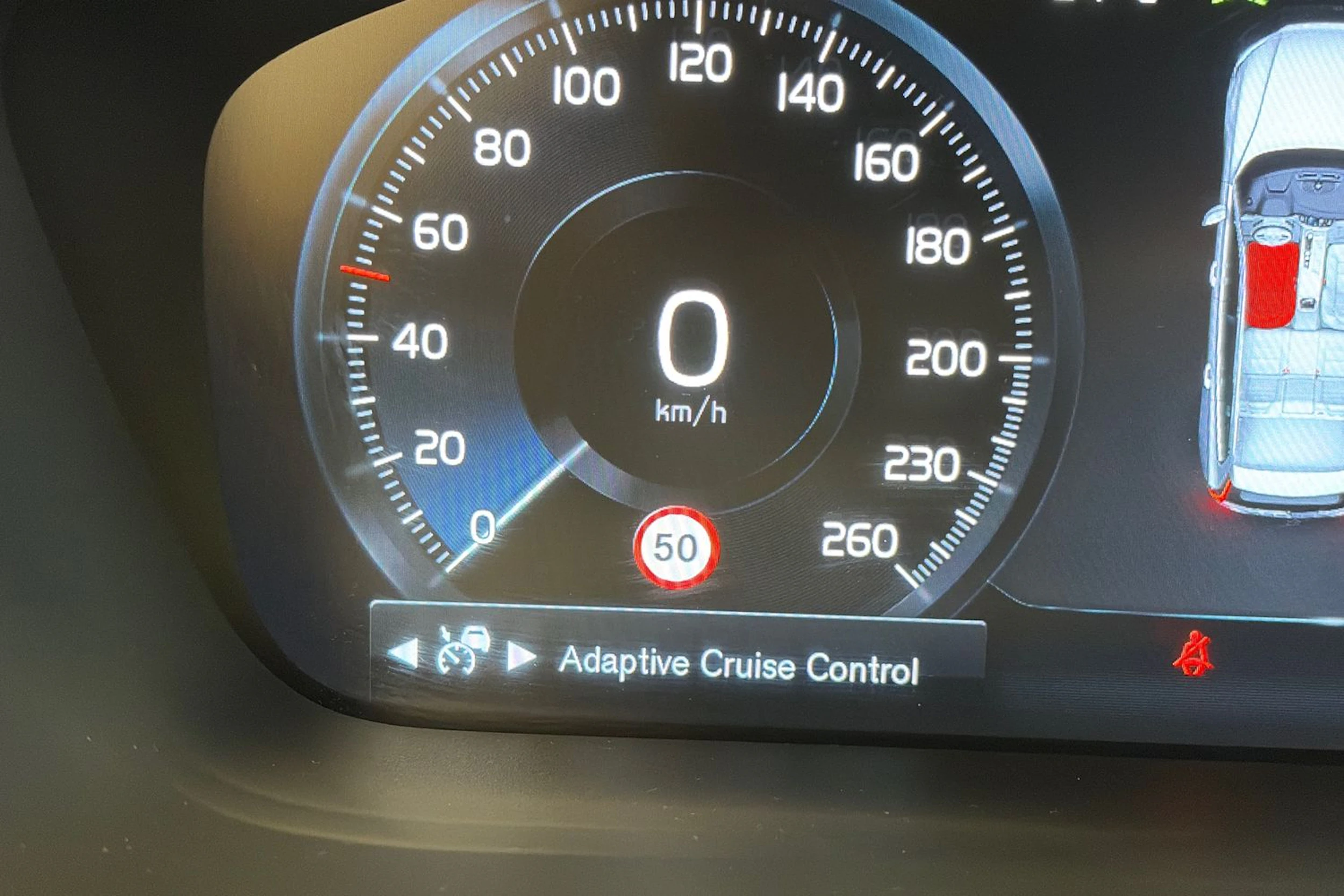 valkoinen Volvo V60 Cross Country 2021 kuva 24.
