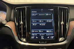 valkoinen Volvo V60 Cross Country 2021 kuva 27.