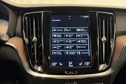 valkoinen Volvo V60 Cross Country 2021 kuva 28.