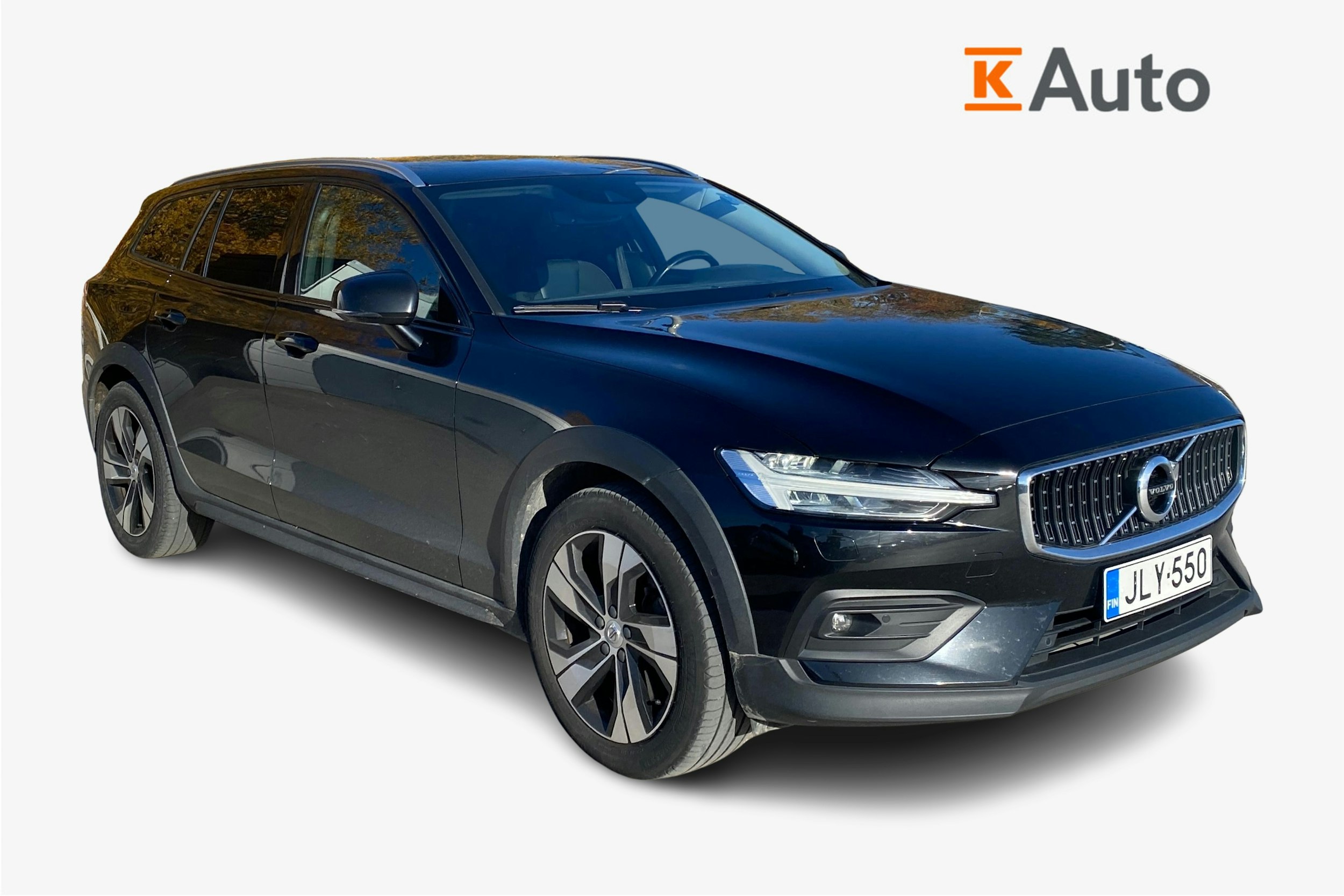 musta Volvo V60 Cross Country 2021 kuva 1.