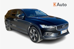 musta Volvo V60 Cross Country 2021 kuva 1.