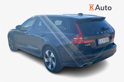 musta Volvo V60 Cross Country 2021 kuva 2.