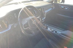 musta Volvo V60 Cross Country 2021 kuva 3.