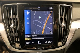 musta Volvo V60 Cross Country 2021 kuva 16.