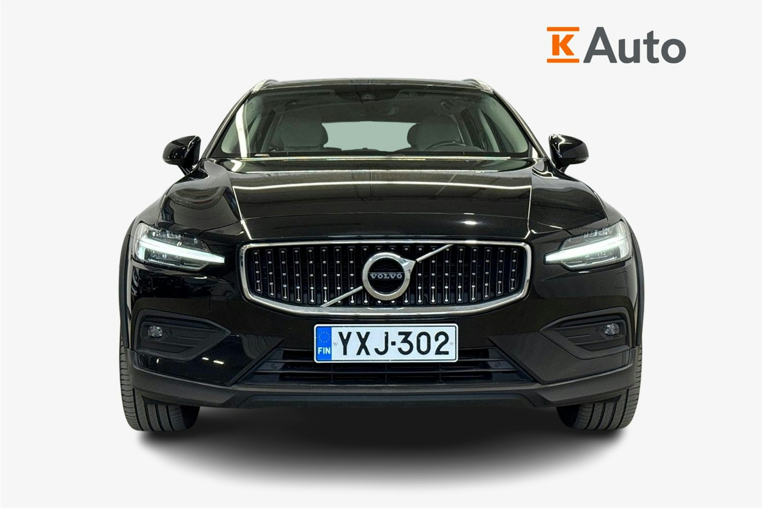 musta Volvo V60 Cross Country 2021 kuva 4.