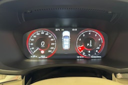 musta Volvo V60 Cross Country 2021 kuva 21.