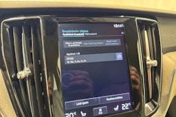 musta Volvo V60 Cross Country 2021 kuva 24.