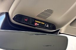 musta Volvo V60 Cross Country 2021 kuva 32.