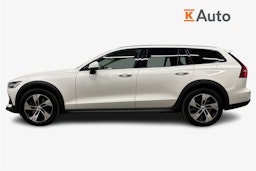 valkoinen Volvo V60 Cross Country 2022 kuva 6.