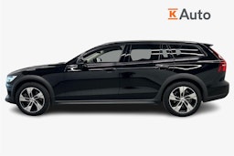 musta Volvo V60 Cross Country 2023 kuva 6.