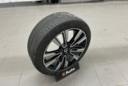 musta Volvo V60 Cross Country 2023 kuva 19.