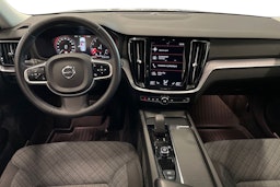 harmaa Volvo V60 Cross Country 2022 kuva 9.