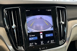 Musta Volvo V60 Cross Country 2022 kuva 24.